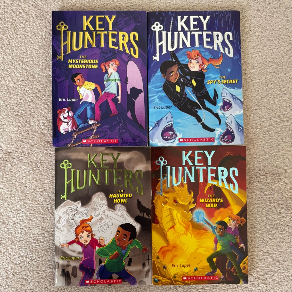 Set of 4 Key Hunters mystery adventure books by Eric Luper. Excellent condition